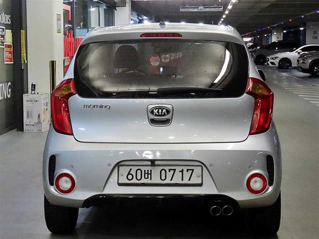 KIA Morning - Vista 5