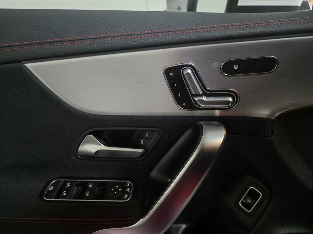Mercedes Benz CLA Class - Vista 9