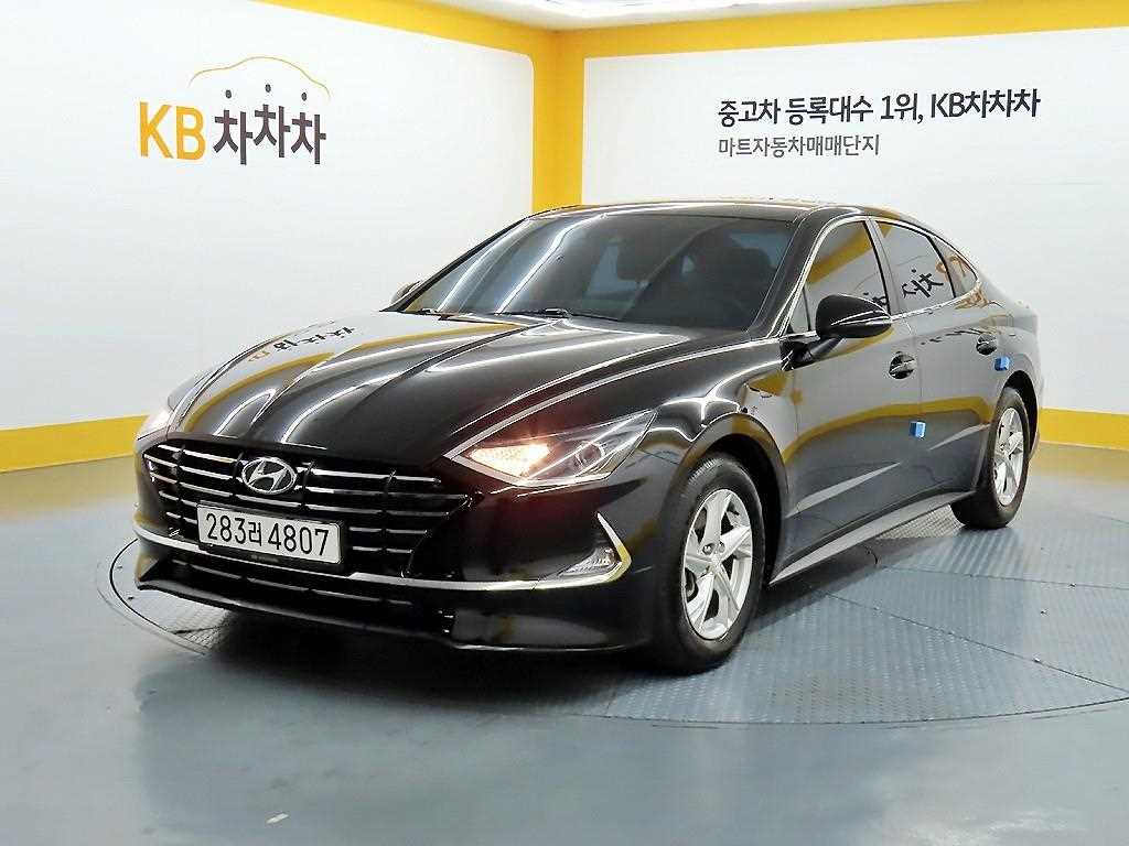 HYUNDAI Sonata - Vista 2