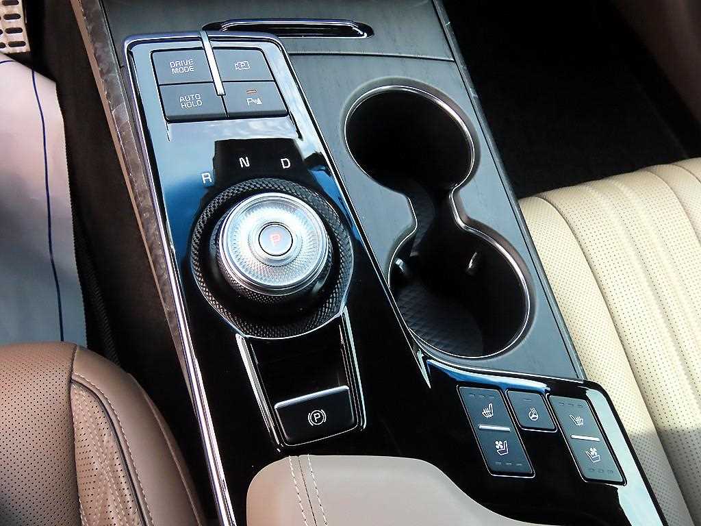 KIA K8 - Vista 11