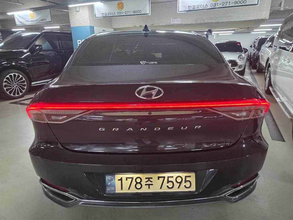 HYUNDAI Grandeur - Vista 5