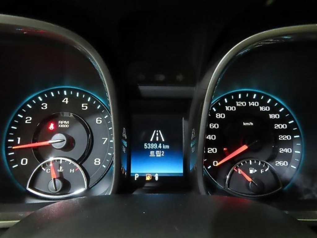 Chevrolet Malibu - Vista 8
