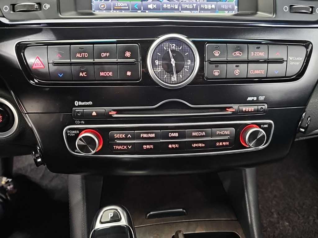 KIA K9 - Vista 10