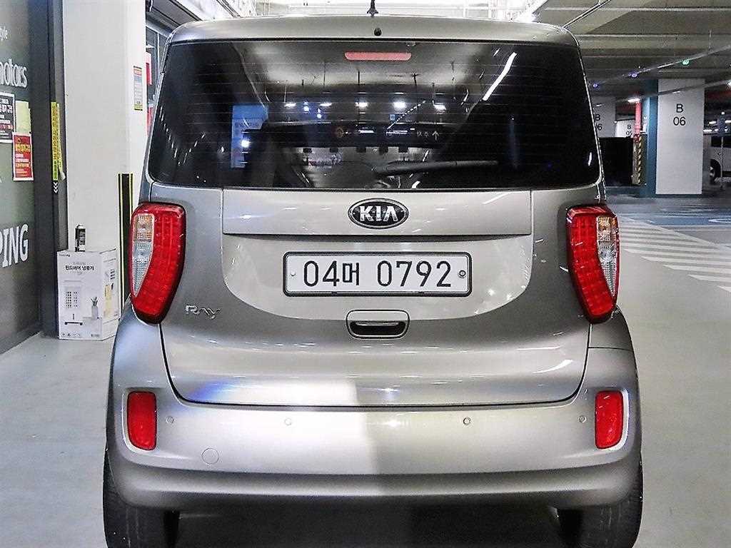 KIA Ray - Vista 5