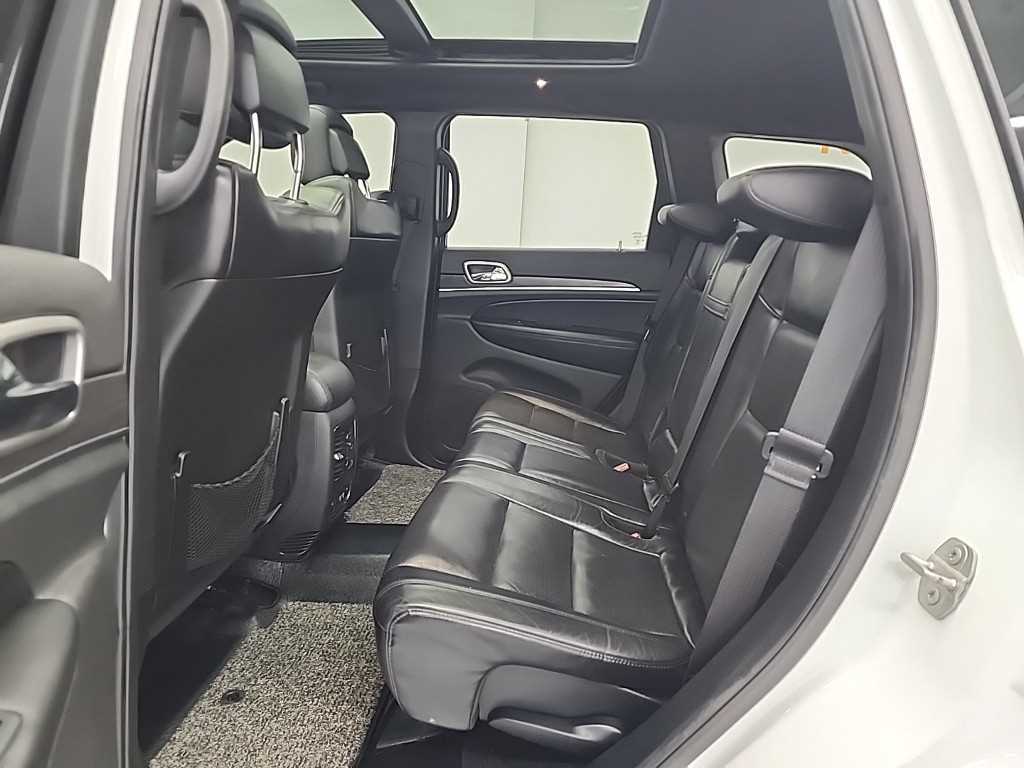 Jeep Cherokee - Vista 12