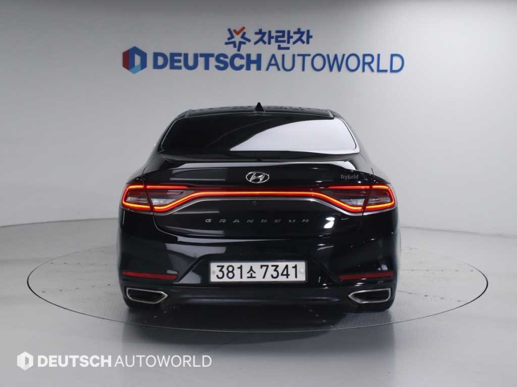 HYUNDAI Grandeur - Vista 4