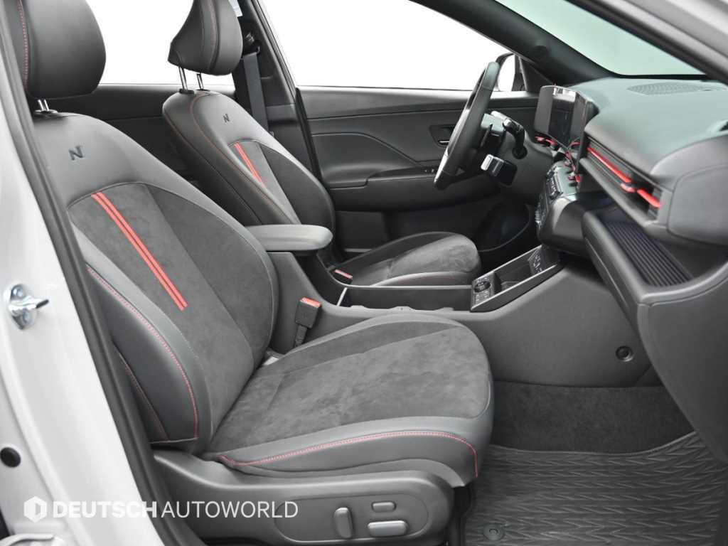 HYUNDAI Kona - Vista 10