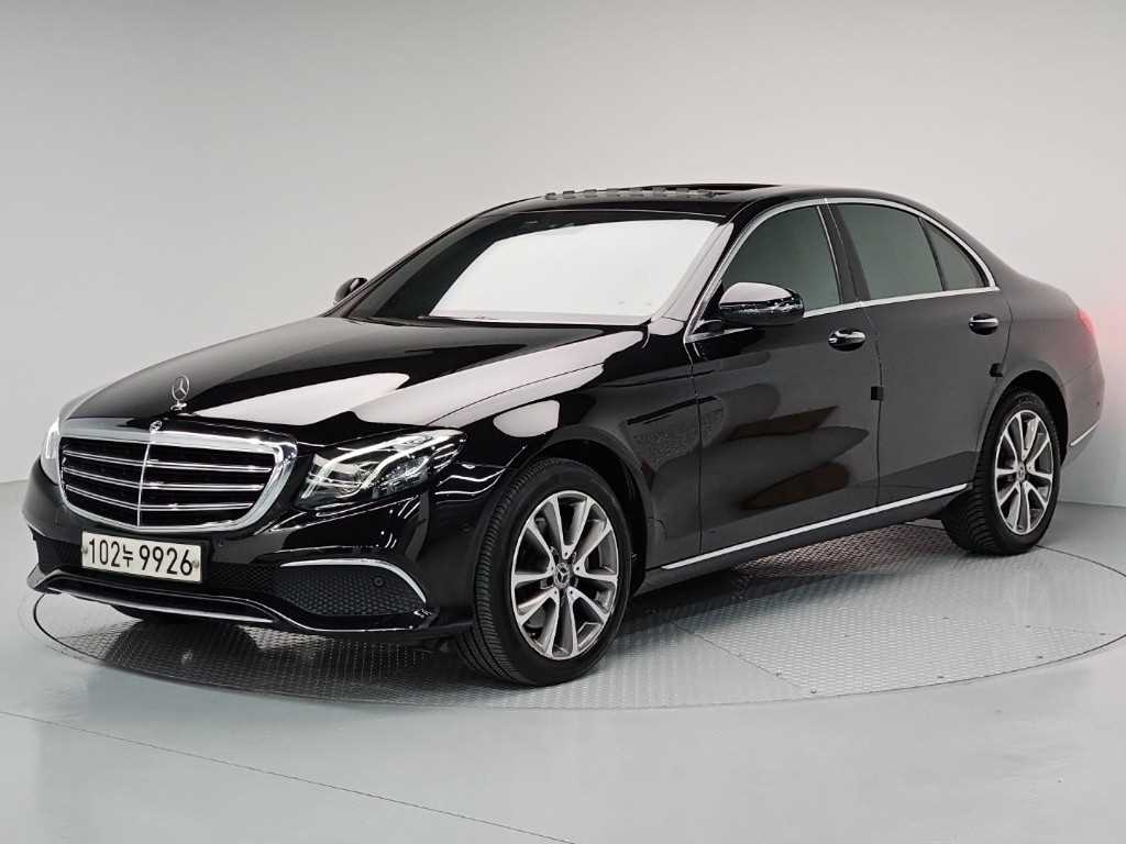 Mercedes Benz E class 2020 Negro - Importación desde Corea - HF Imports Iquique - Foto 1