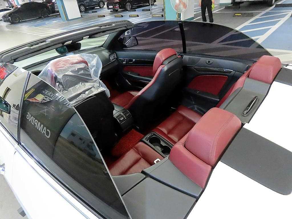Mercedes Benz E class - Vista 12