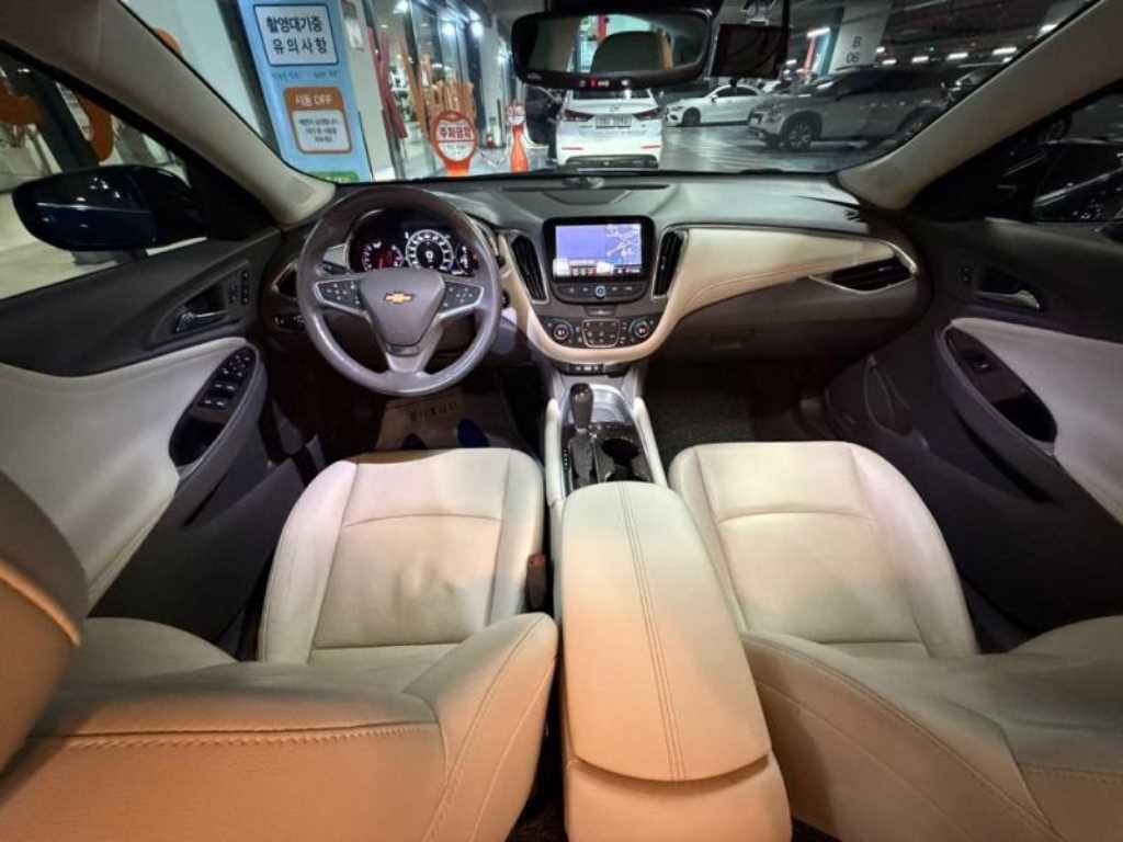 Chevrolet Malibu - Vista 6