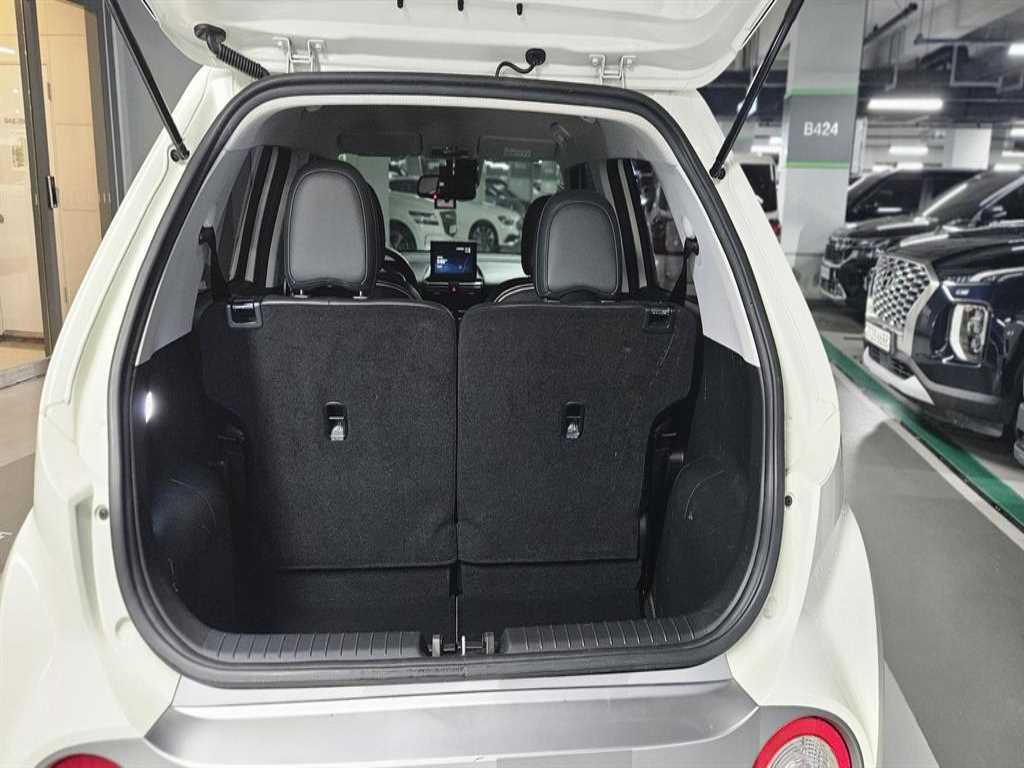 HYUNDAI Casper - Vista 7