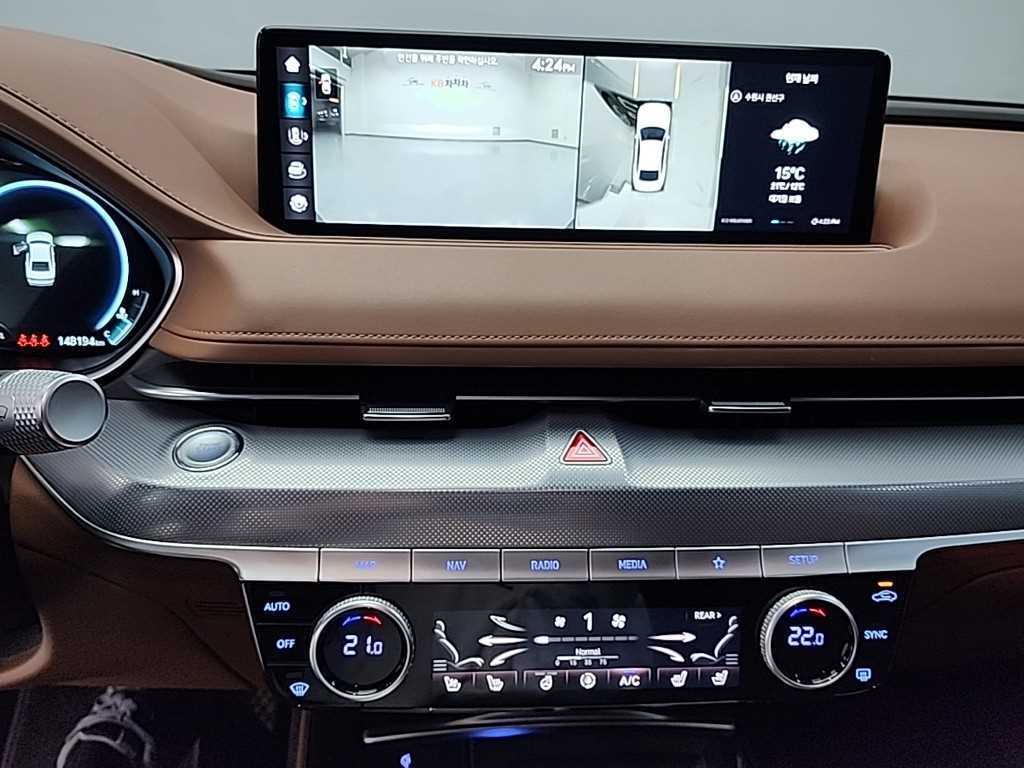 Genesis G80 - Vista 10
