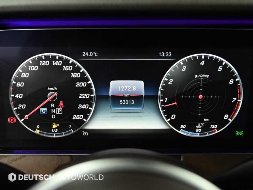 Mercedes Benz E class - Vista 8