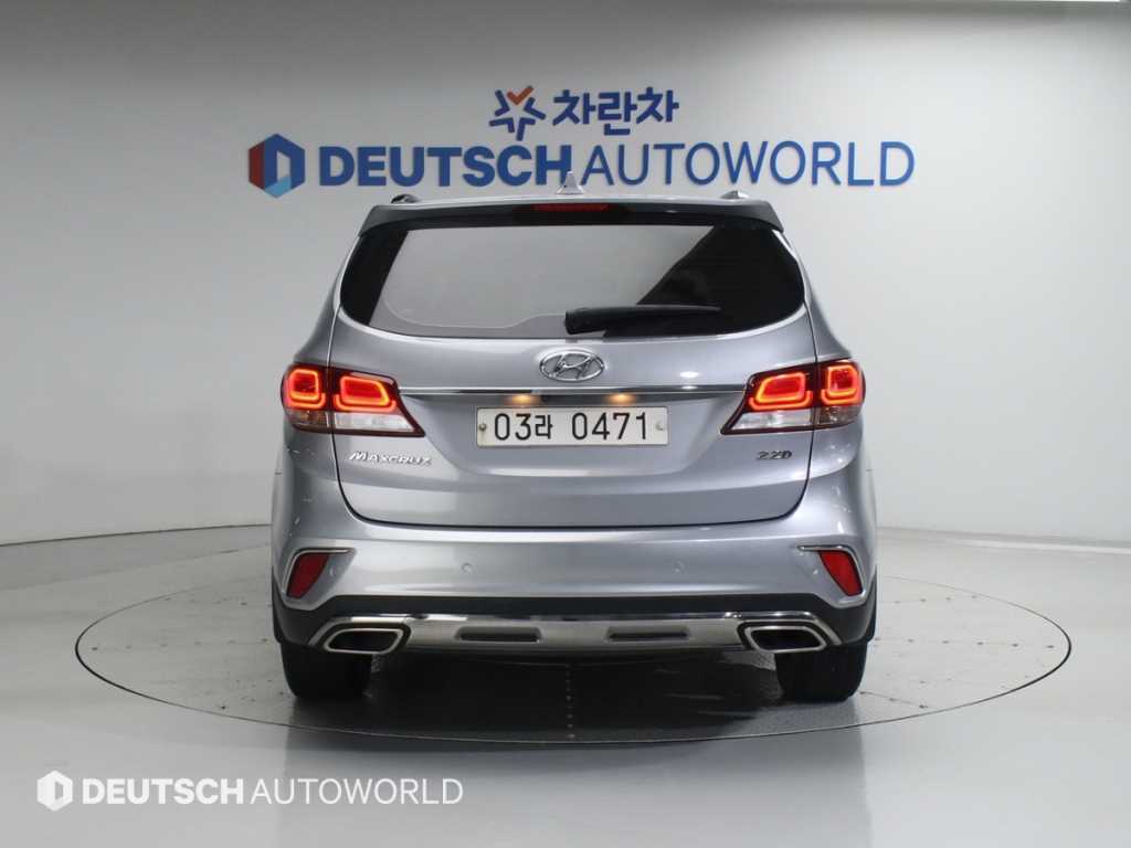 HYUNDAI Maxcruz - Vista 4