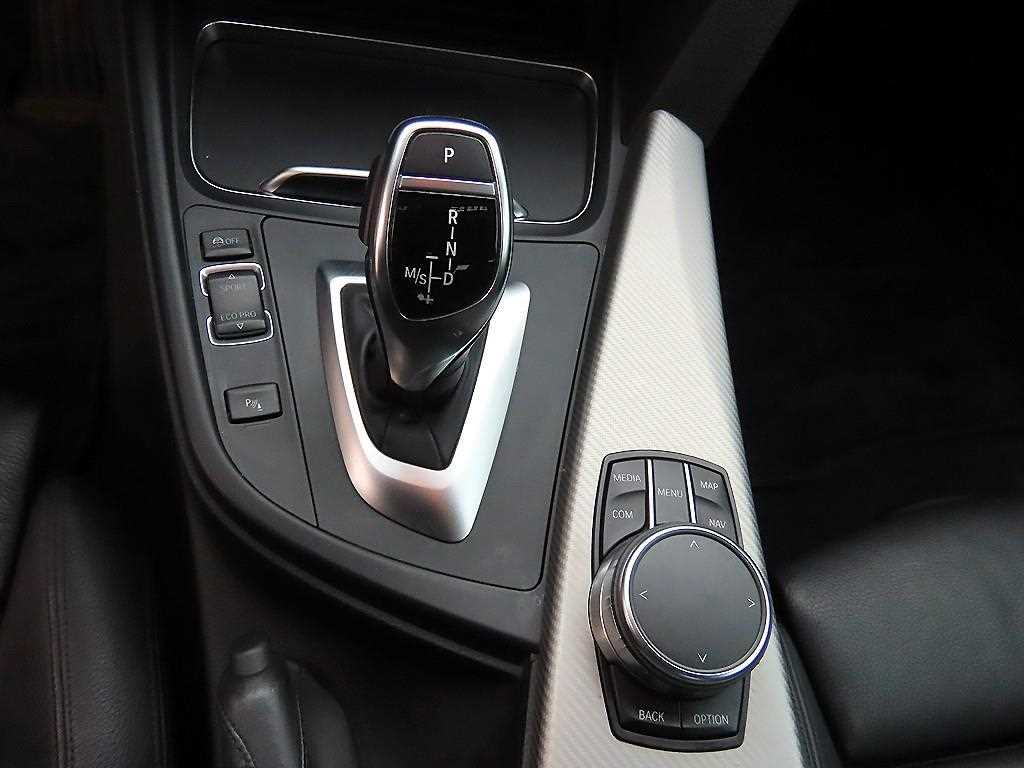 BMW 4 Series - Vista 11