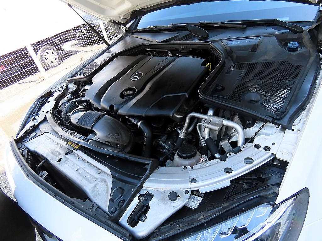 Mercedes Benz C Class 2016 Blanco - Importación desde Corea - HF Imports Iquique - Foto 19
