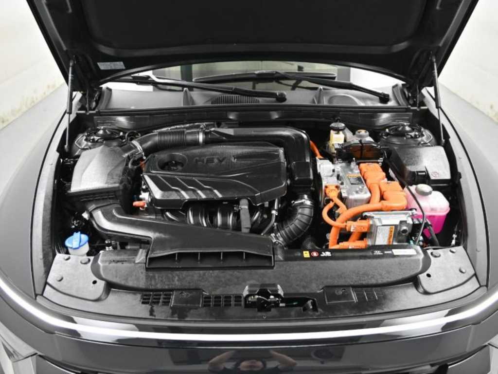 HYUNDAI Sonata - Vista 6