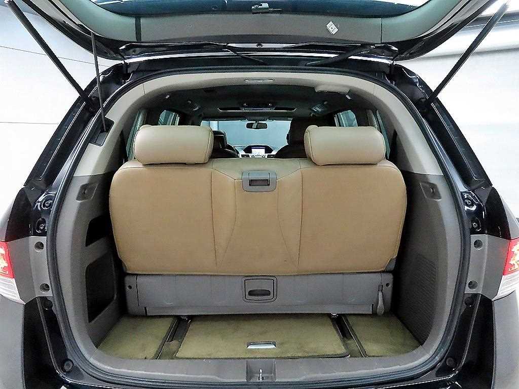 Honda Odyssey 2014 Negro - Importación desde Corea - HF Imports Iquique - Foto 18