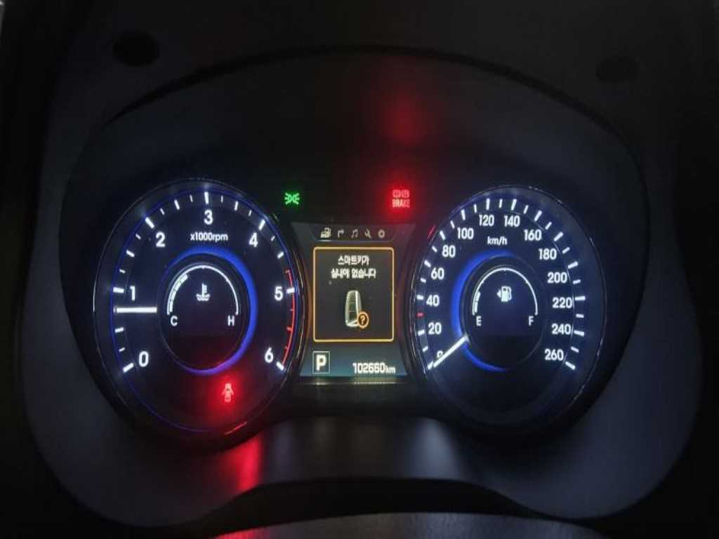 HYUNDAI Grandeur - Vista 7