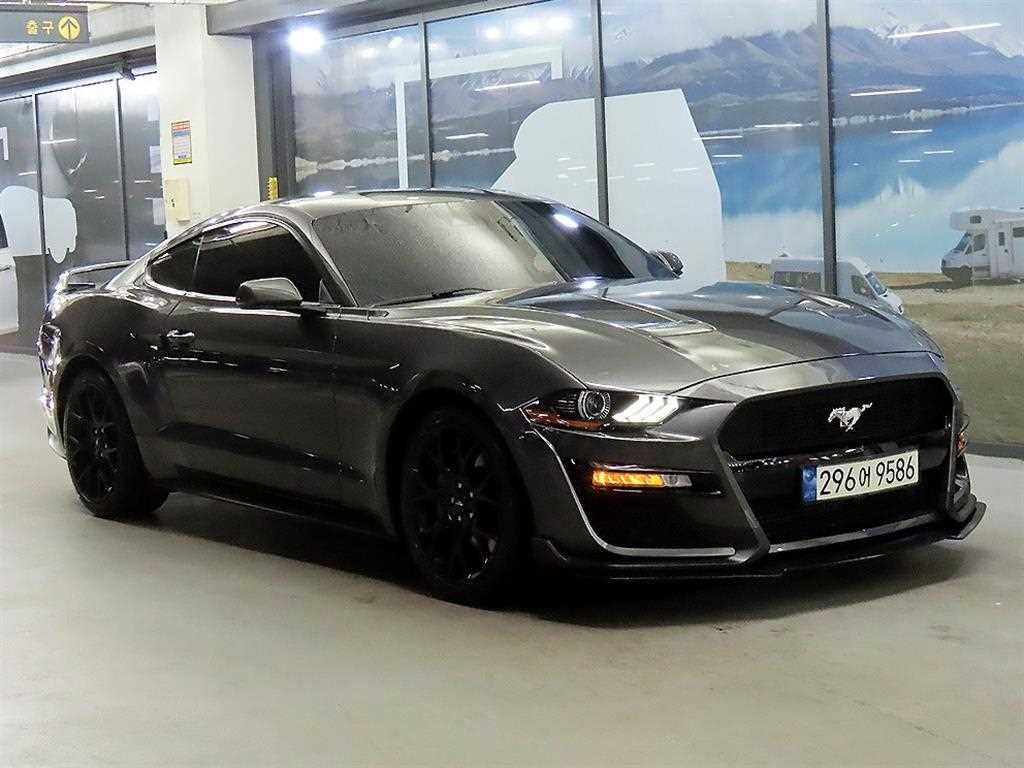Ford Mustang 2019 Negro - Importación desde Corea - HF Imports Iquique - Foto 1