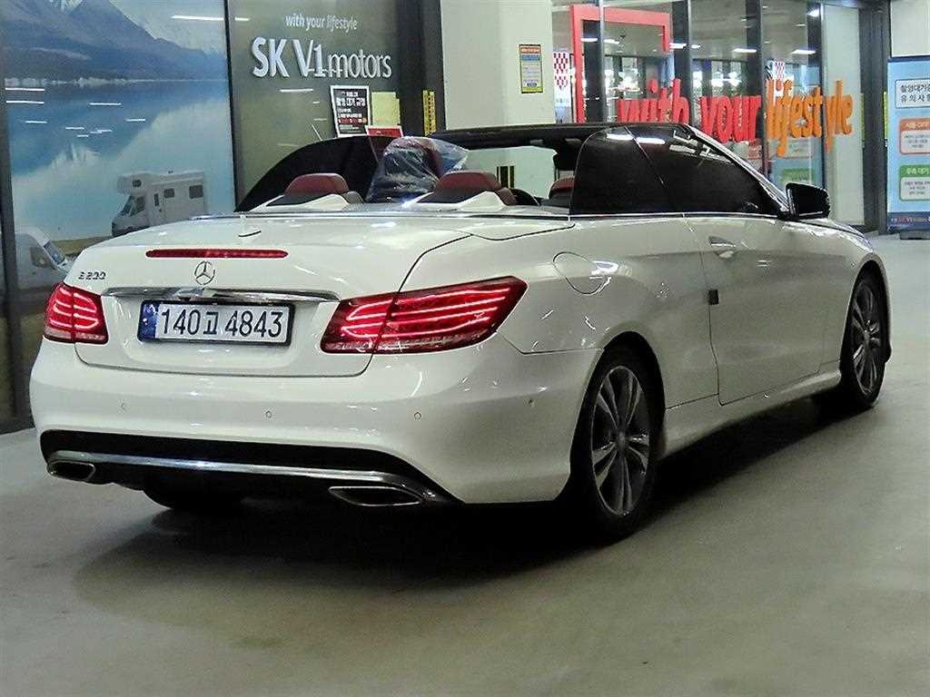 Mercedes Benz E class - Vista 9