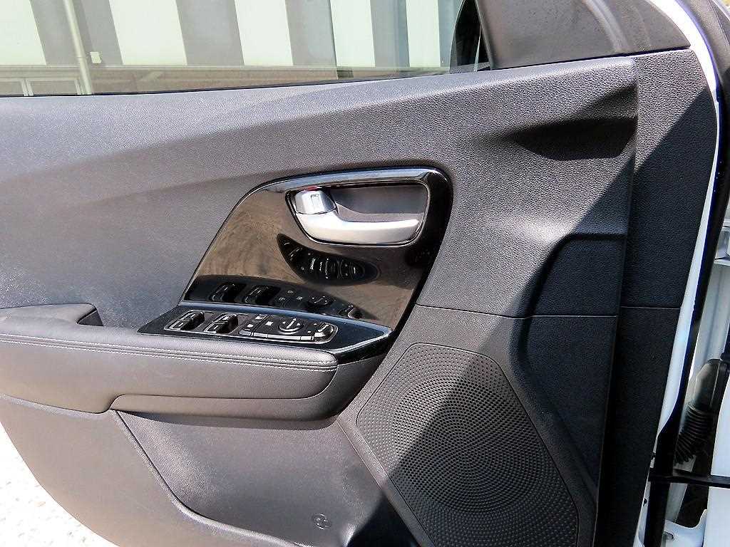 KIA Niro - Vista 11
