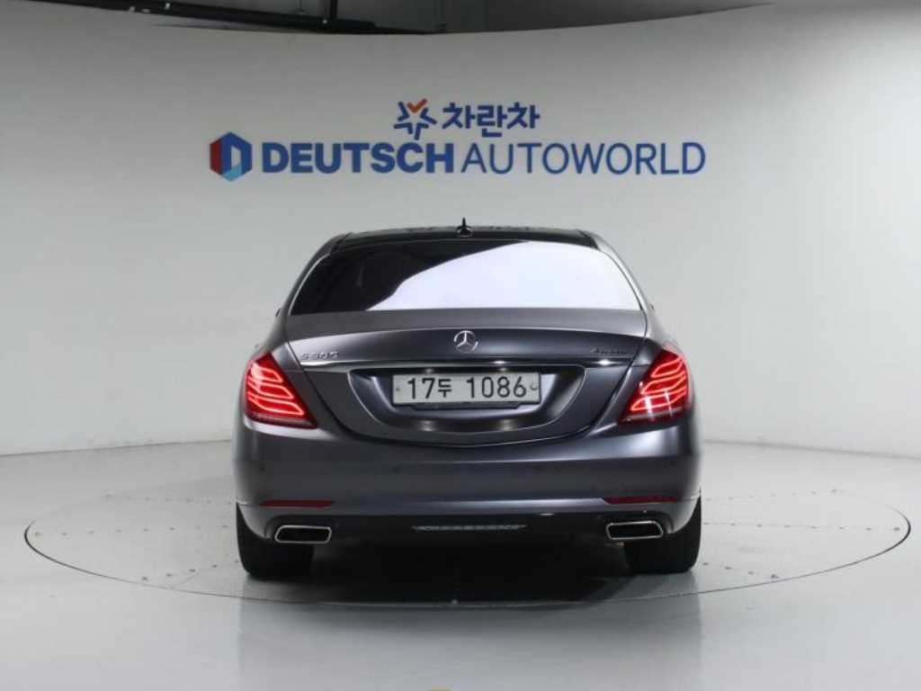 Mercedes Benz S Class - Vista 4