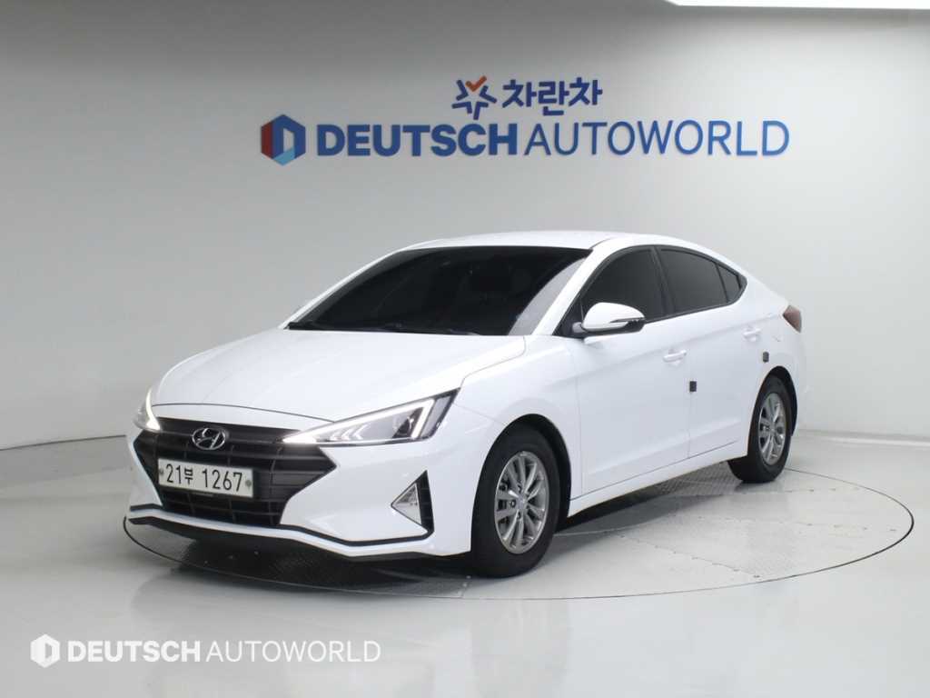 HYUNDAI Avante 2019 Blanco - Importación desde Corea - HF Imports Iquique - Foto 1