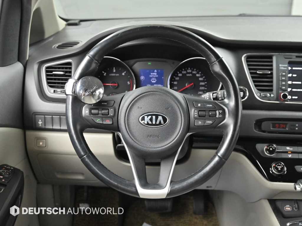 KIA Carnival 2018 Negro - Importación desde Corea - HF Imports Iquique - Foto 13
