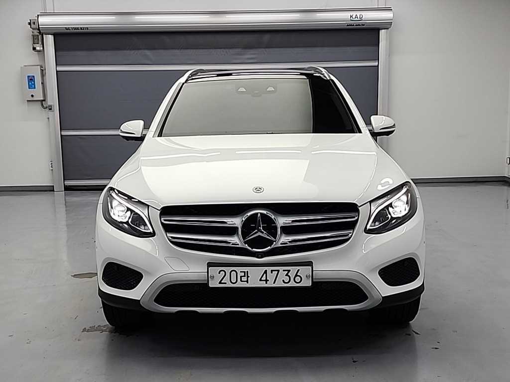 Mercedes Benz GLC Class - Vista 2