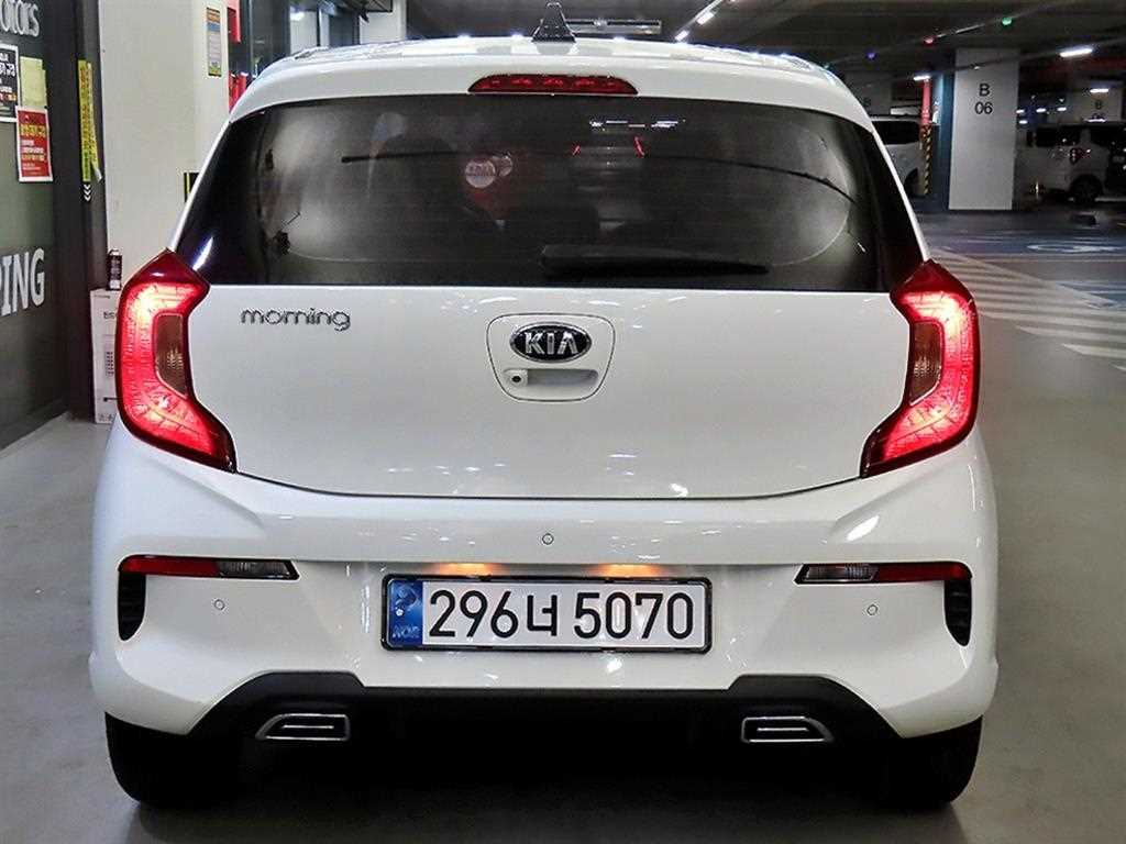 KIA Morning - Vista 5