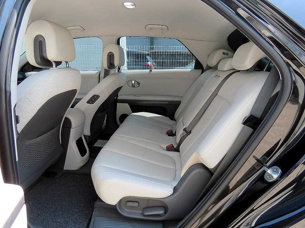 HYUNDAI Ioniq 5 - Vista 6