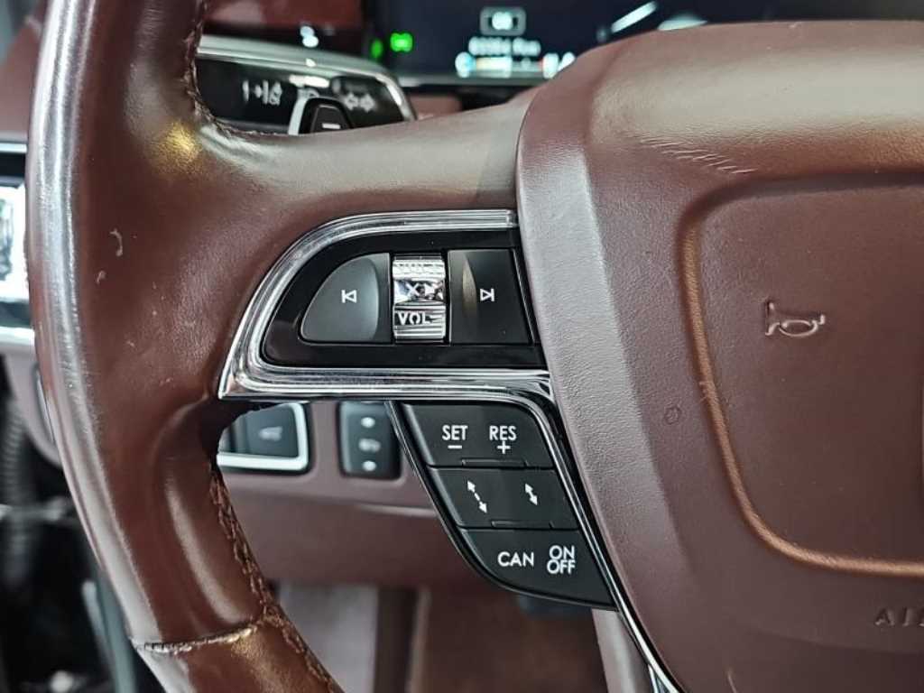 Lincoln Navigator - Vista 9