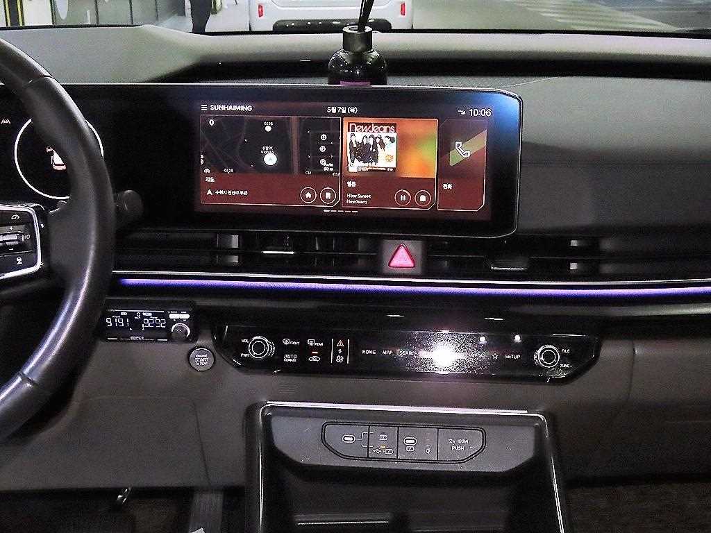 KIA Carnival - Vista 11