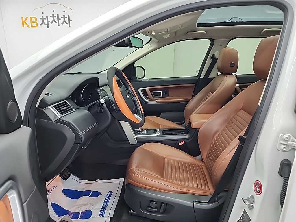 Land Rover Discovery Sports - Vista 11