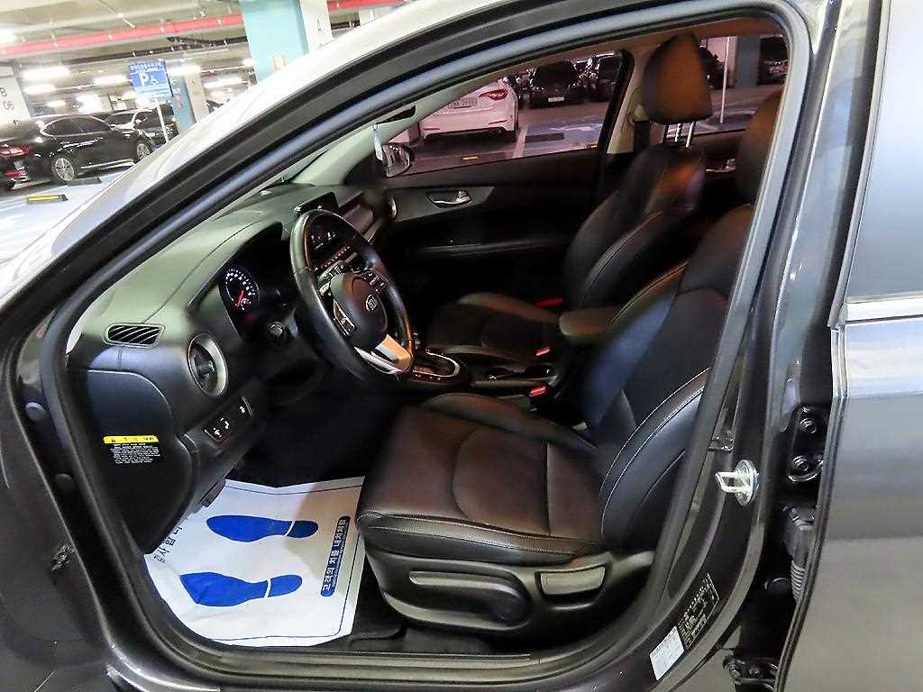 KIA K3 - Vista 6