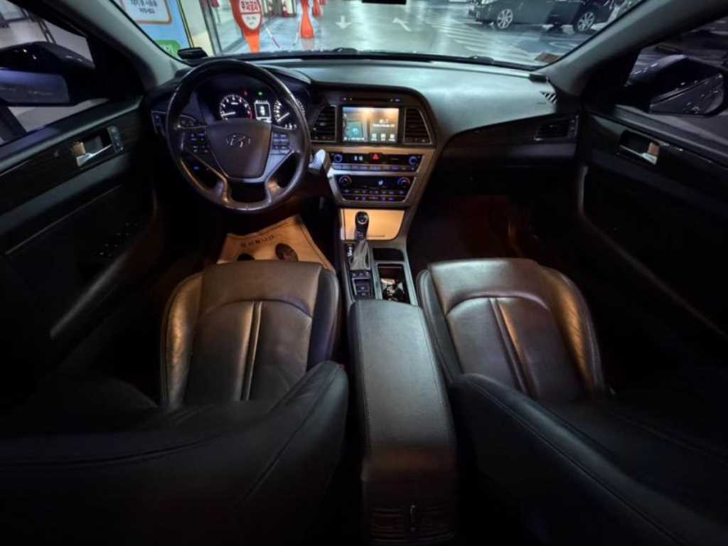 HYUNDAI Sonata - Vista 6
