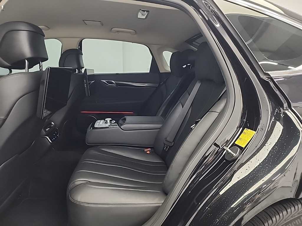 Genesis G80 - Vista 12