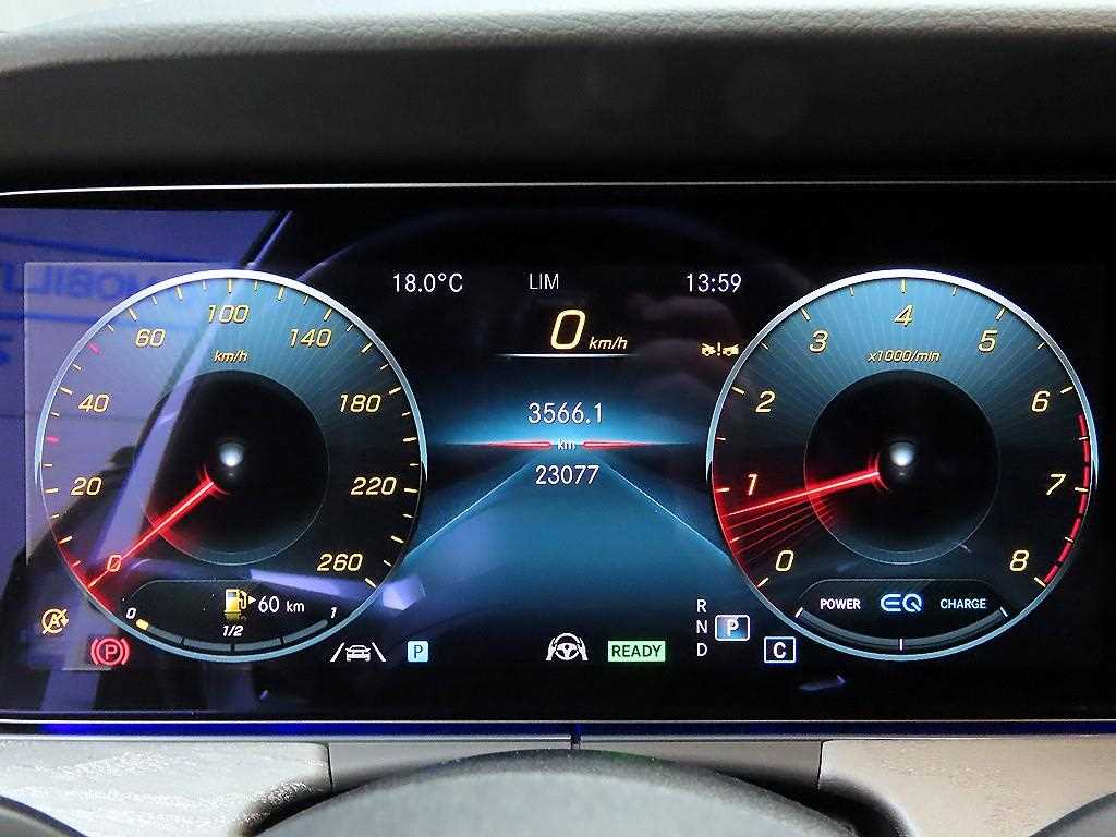Mercedes Benz E class - Vista 8