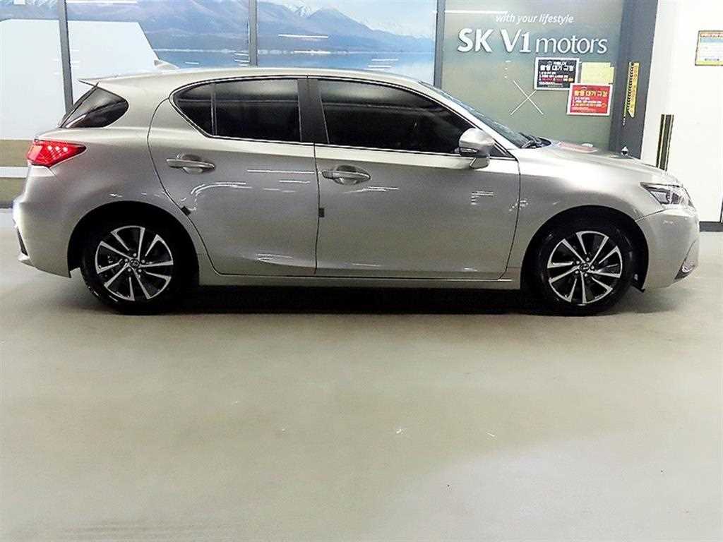 Lexus CT - Vista 3