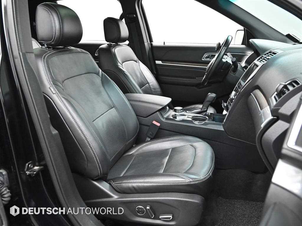 Ford Explorer - Vista 10