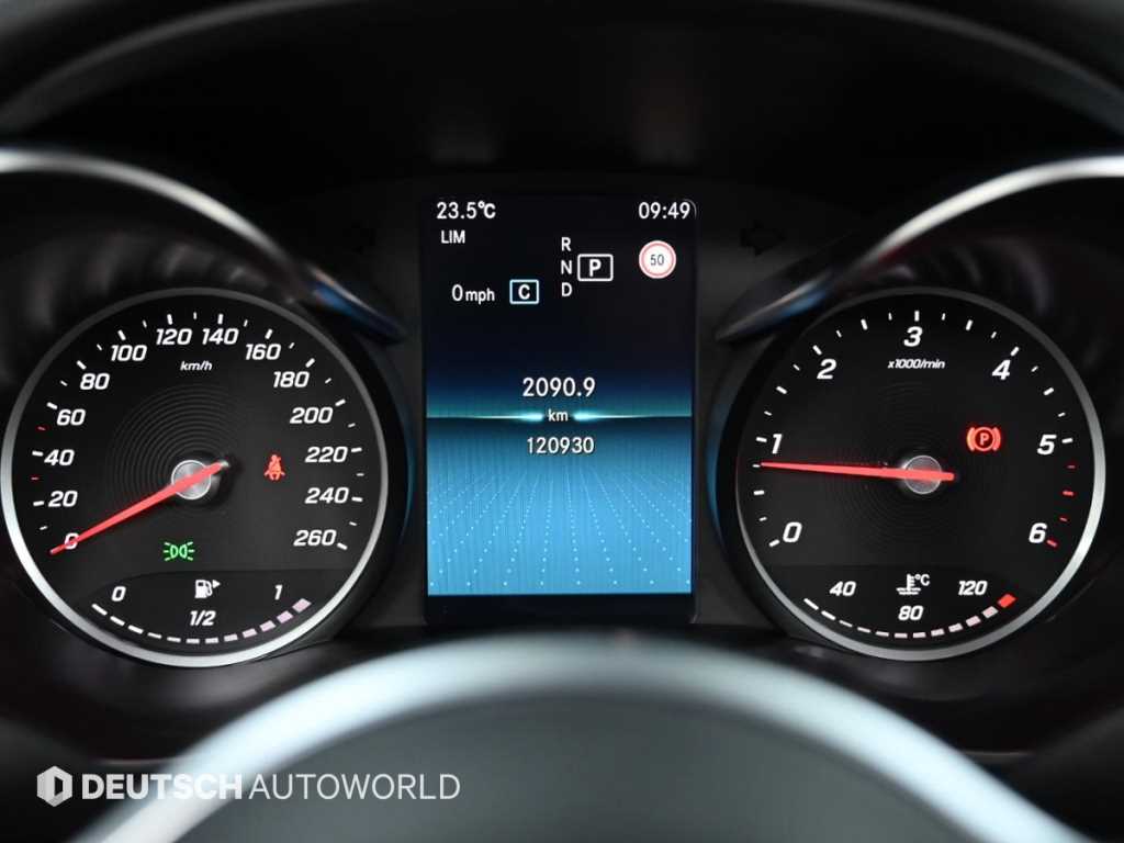 Mercedes Benz C Class - Vista 8