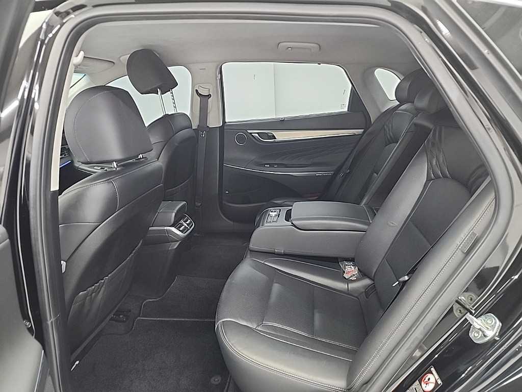HYUNDAI Grandeur - Vista 12