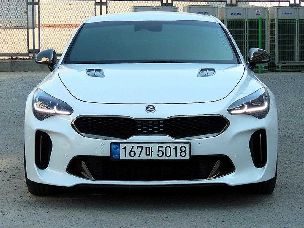 KIA Stinger 2022 Blanco - Importación desde Corea - HF Imports Iquique - Foto 1