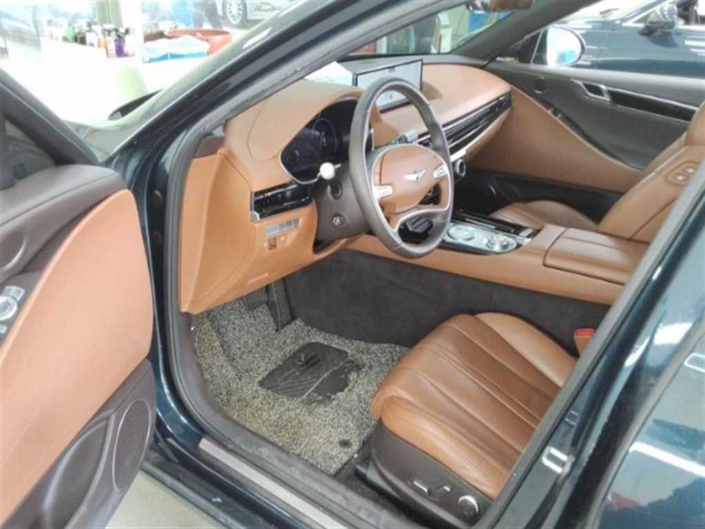 Genesis G80 - Vista 4