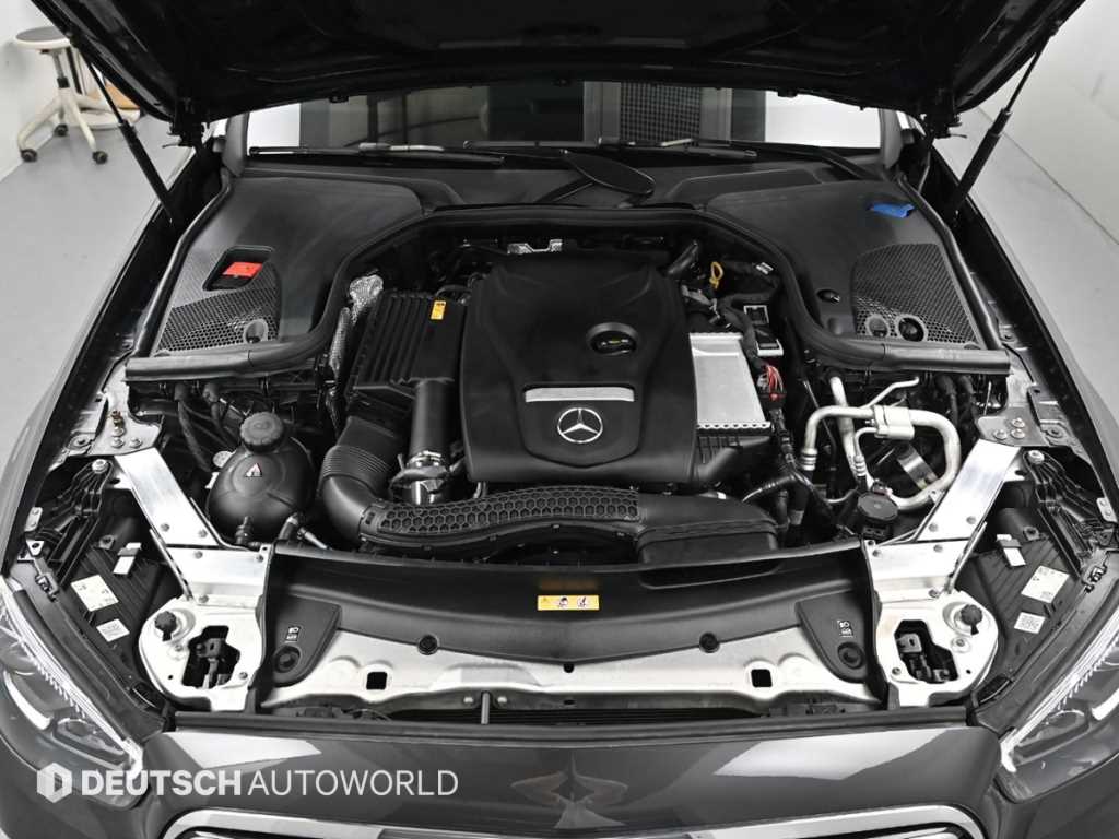 Mercedes Benz E class - Vista 6