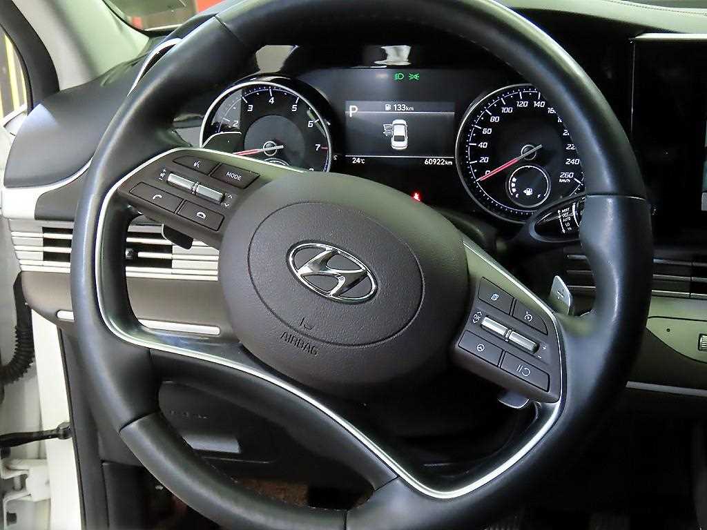 HYUNDAI Grandeur - Vista 8