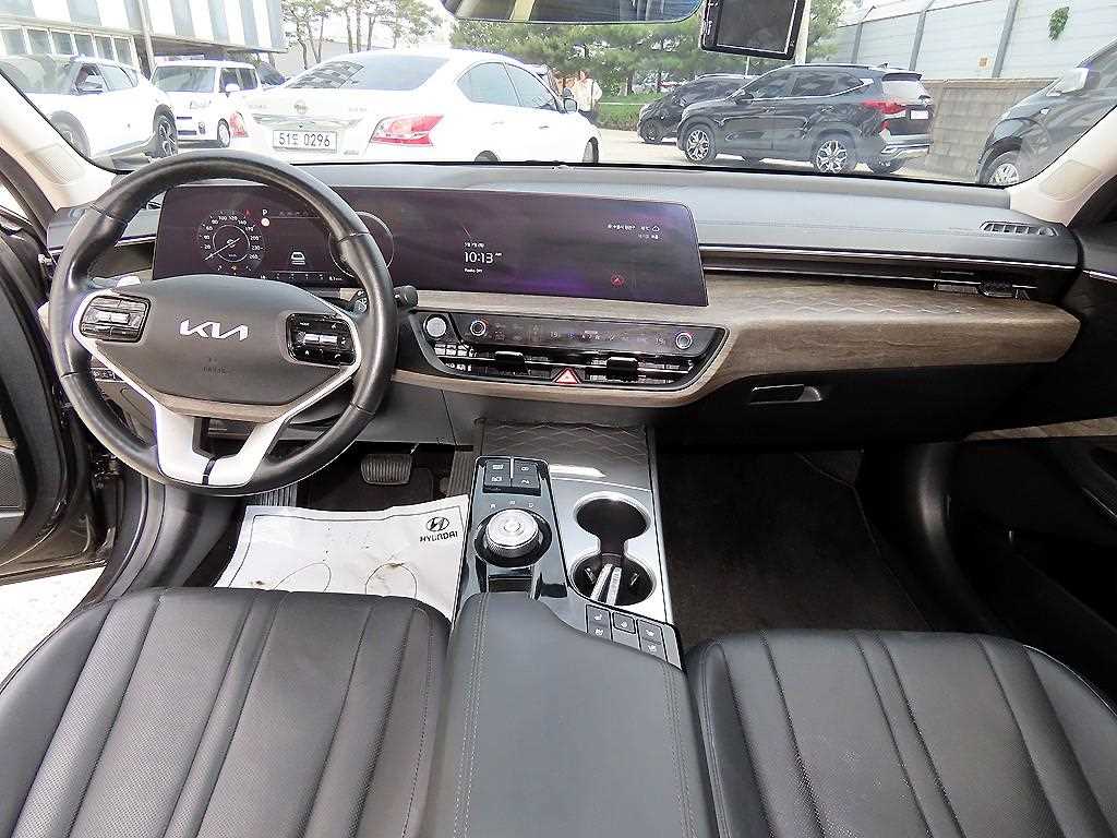 KIA K8 - Vista 7