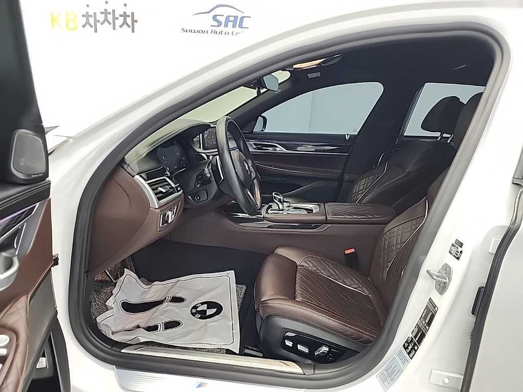 BMW 7 Series - Vista 11
