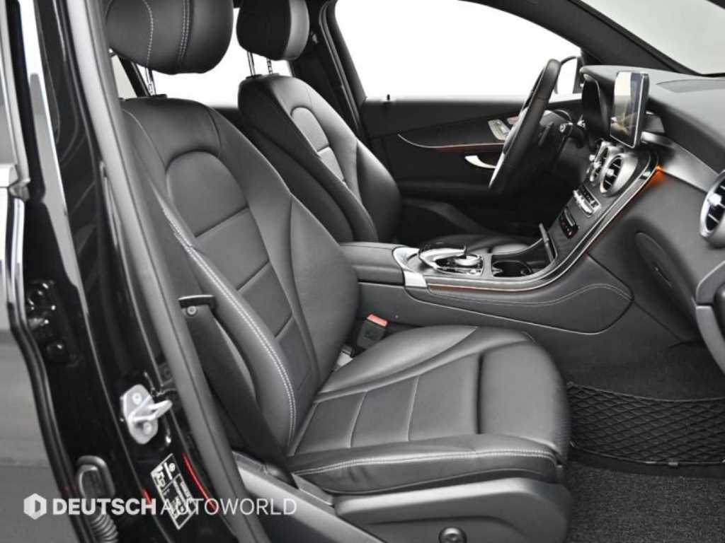 Mercedes Benz GLC Class - Vista 10